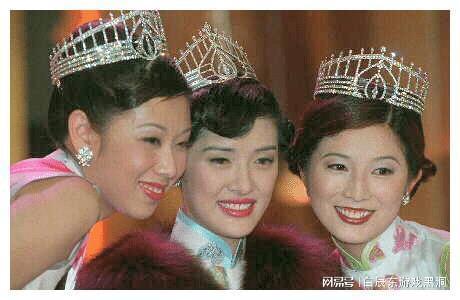 港星爆料港星整容视频,视频曝光惊人内幕 第2张 港星爆料港星整容视频,视频曝光惊人内幕 第2张